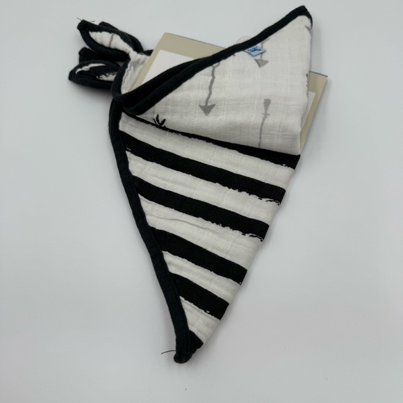 little unicorn Set of 2 cotton muslin bandana baby bib black & white infant - 3T - Picture 3 of 7